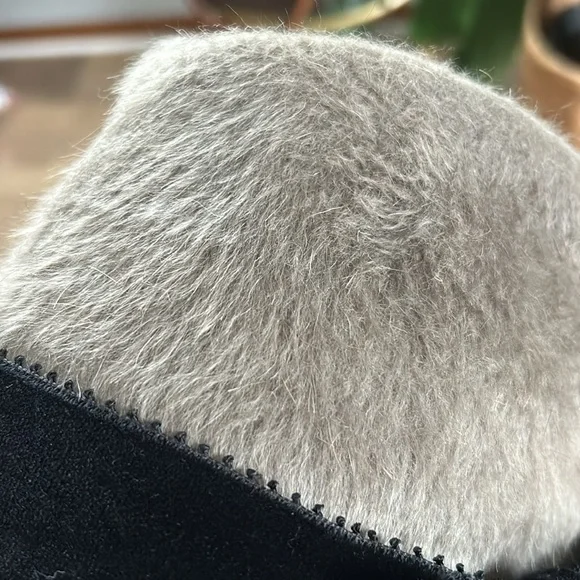2009 alexis mabille grey rabbit fur/black velvet fedora 22in around head alexis mabille | Accessories | 209 Alexis Mabille Grey  main image 2